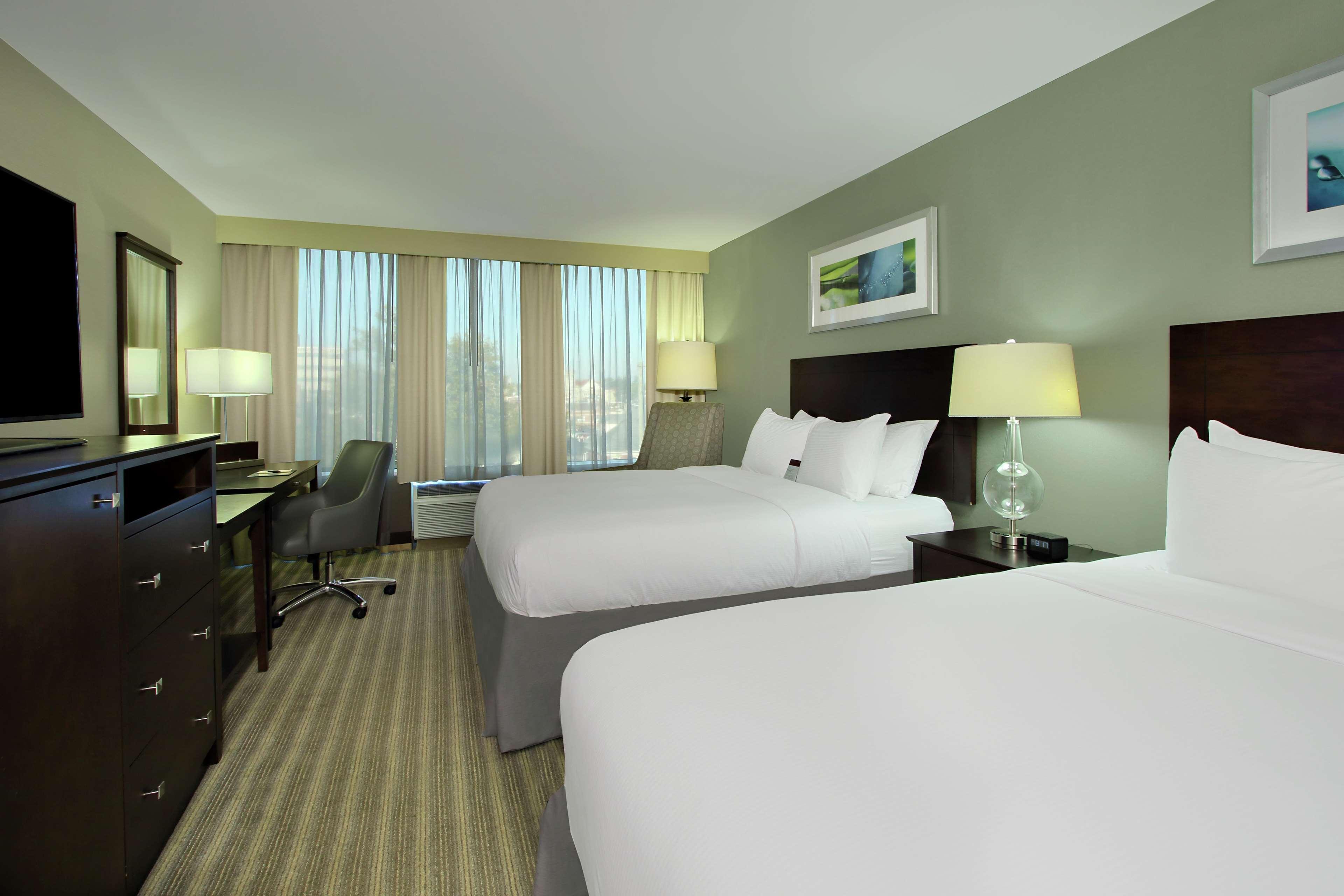 Doubletree By Hilton Newark Hotell Exteriör bild