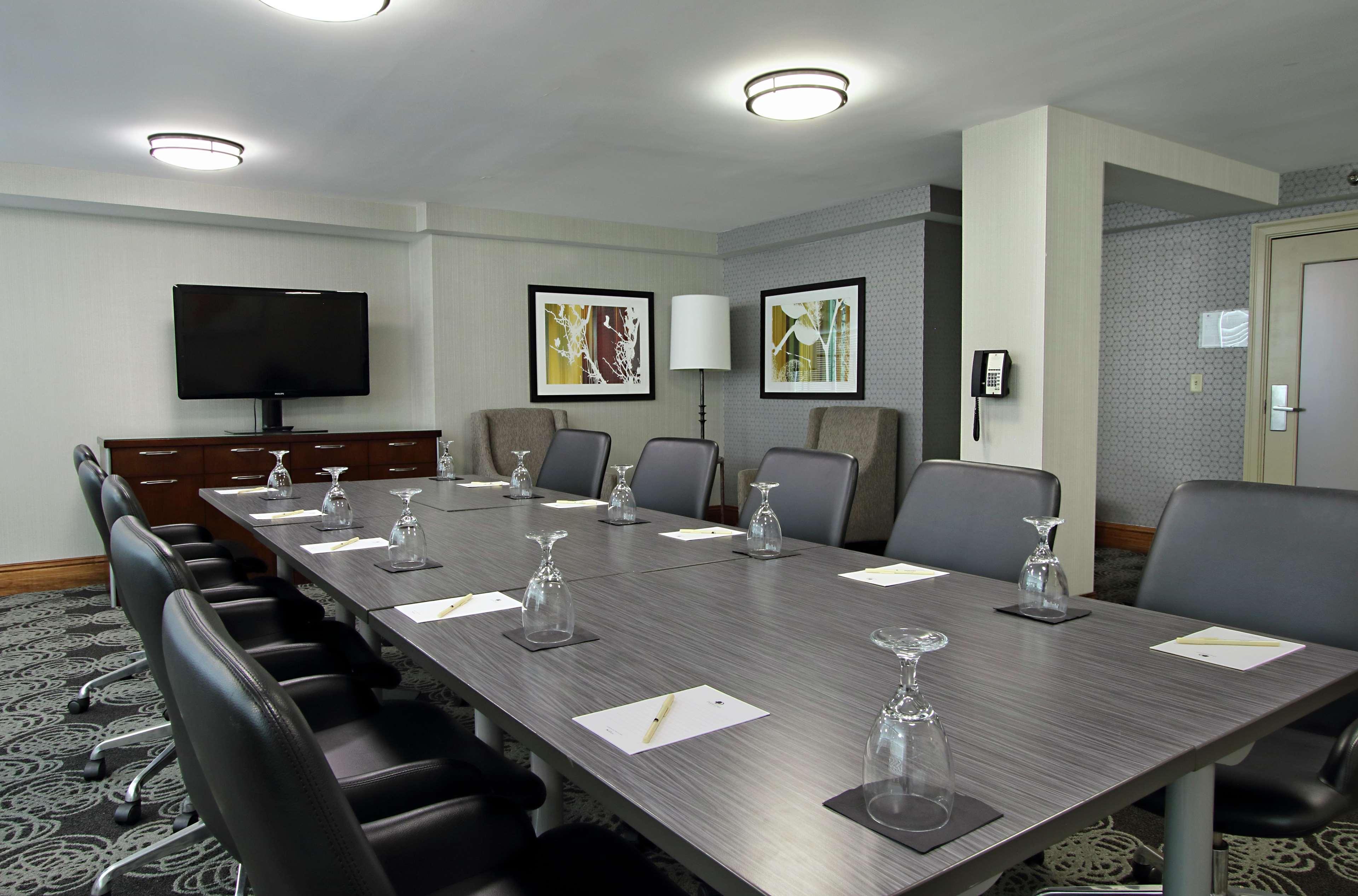 Doubletree By Hilton Newark Hotell Exteriör bild