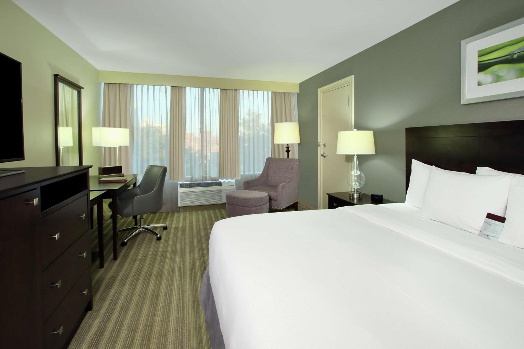 Doubletree By Hilton Newark Hotell Exteriör bild
